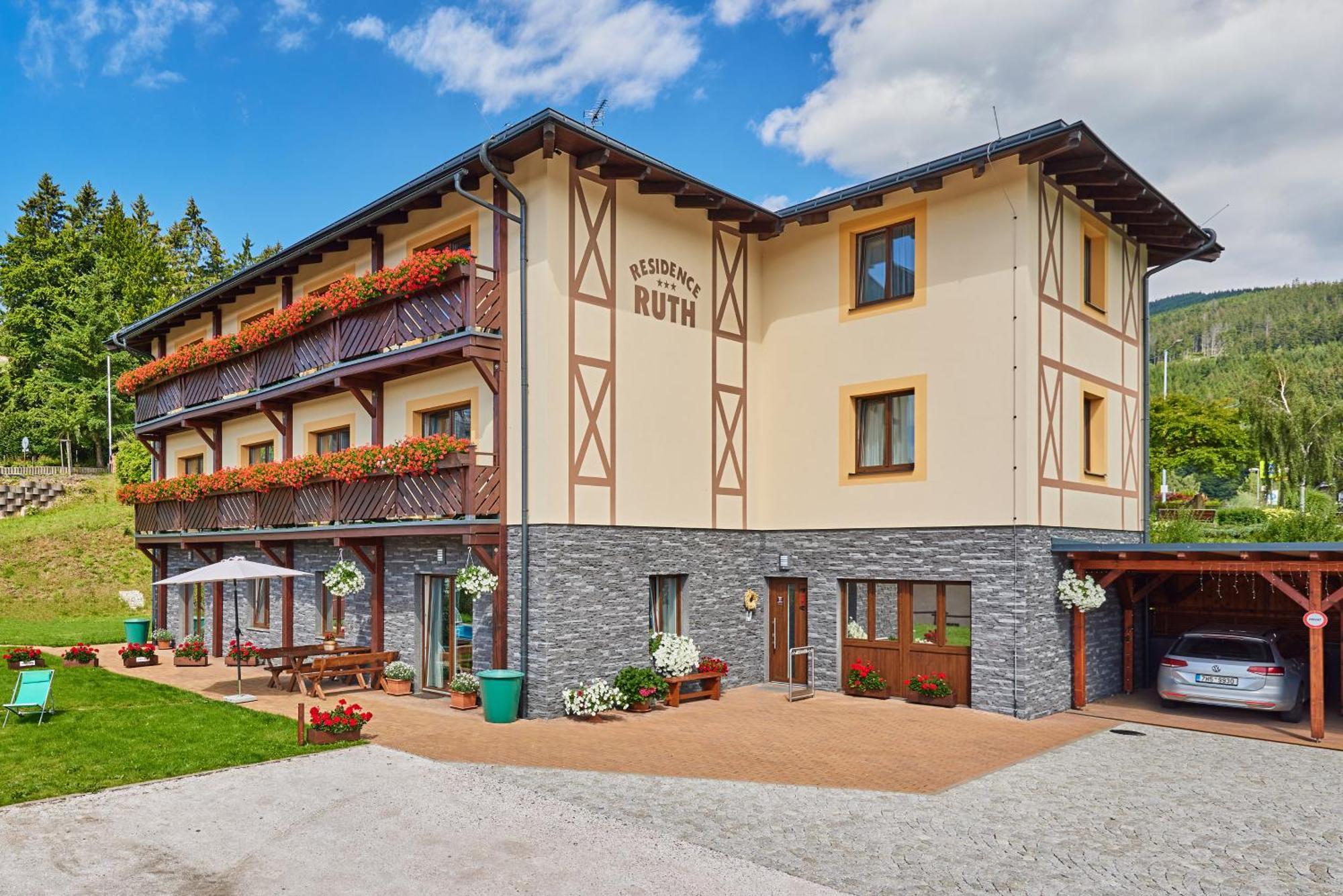 Residence Ruth Янске-Лазне Екстер'єр фото